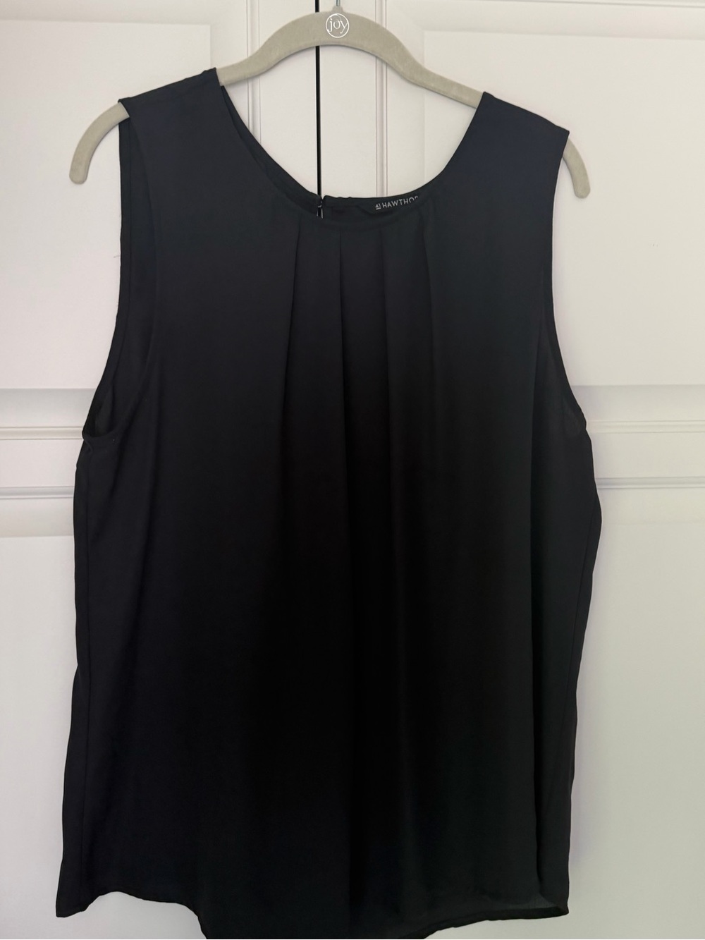 41 Hawthorn Black Sleeveless Pleated Camisole